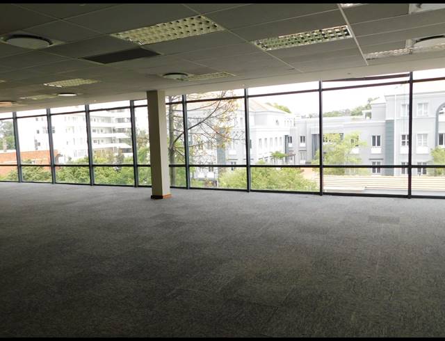 855M² OFFICE TO LET IN ILLOVO